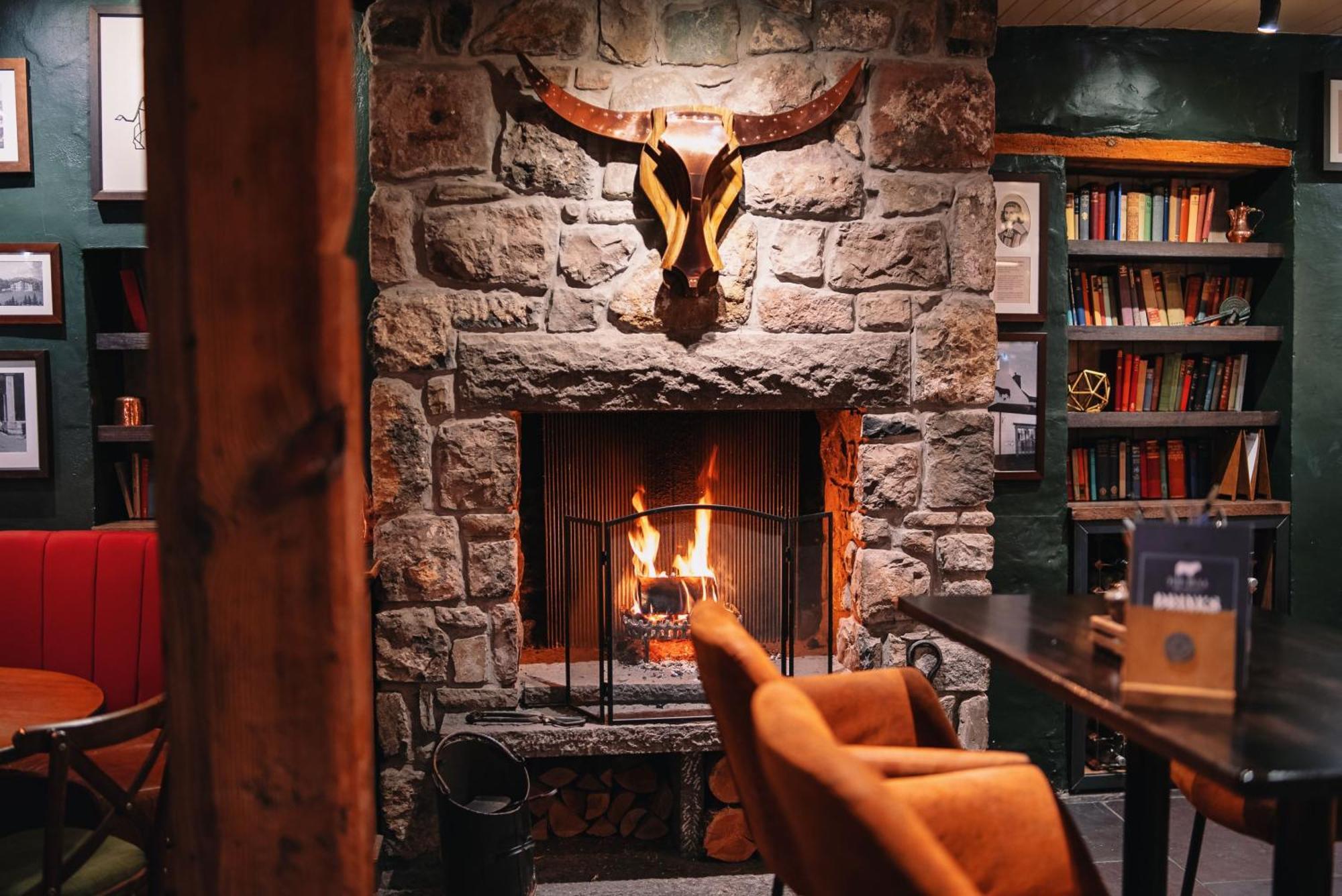 The Bull And Townhouse, Beaumaris- The Inn Collection Group Zewnętrze zdjęcie