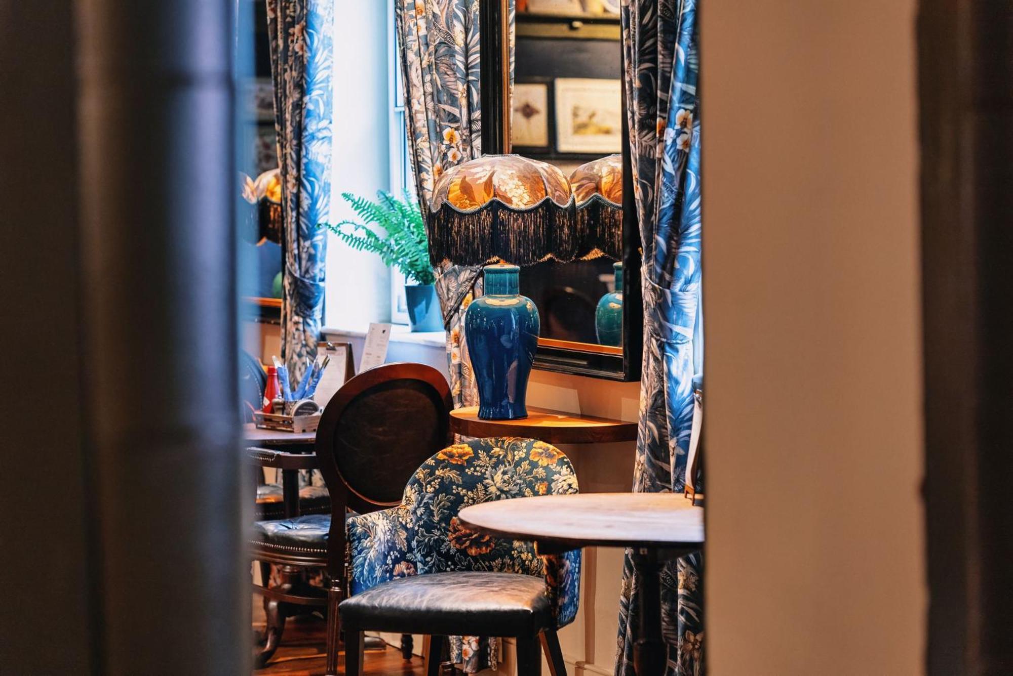 The Bull And Townhouse, Beaumaris- The Inn Collection Group Zewnętrze zdjęcie
